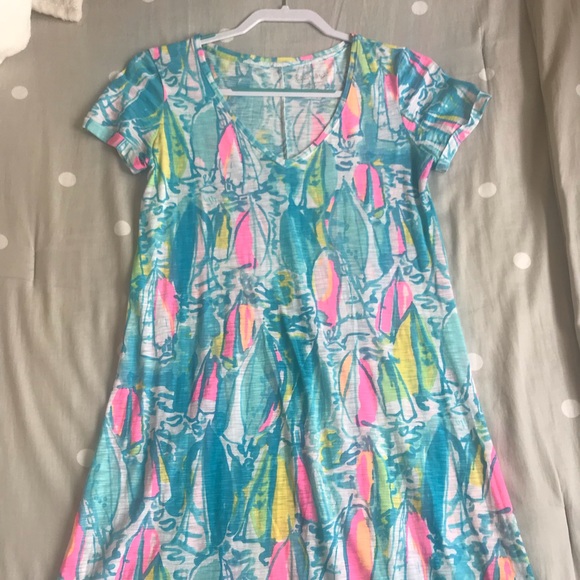 Lilly Pulitzer Dresses & Skirts - Lilly Pulitzer T-shirt dress Lilly Pulitzer Dresses & Skirts - Lilly Pulitzer T-shirt dress